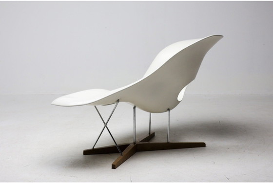 Vitra Eames La Chaise – Weiße Patina – Sessel, Wood (photo 5 of 15)