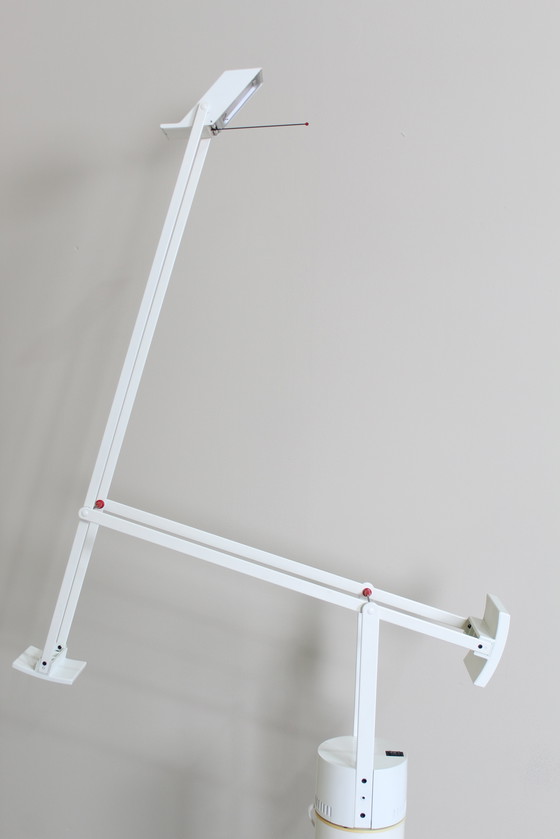 Image 1 of Vintage Vloerlamp, Bureaulamp Artemide Tizio 50 - Jaren '70