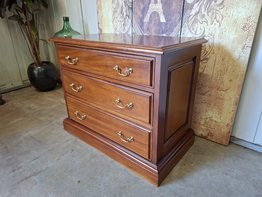 Classic English low chest of drawers, dresser, wall console dim, 97x43cm and 64cm high
