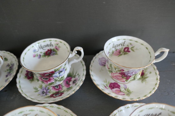 Image 1 of Tazza e piattino Royal Albert Fiore del mese 12 x