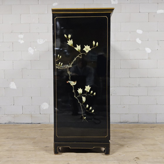 Image 1 of Vintage Chinese zwarte lakkast vogels en bloemen bohemian /bohemian kast (tv kast) oosterse kast 