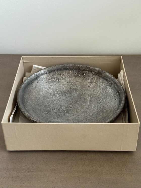 Image 1 of Schmuckschale/Aschenbecher aus Metall im brutalistischen Design, signiert vom Kykladischen Kunstmuseum
