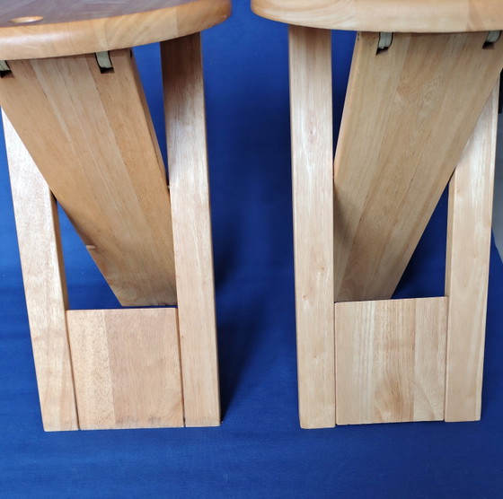 2 Vintage Stools – Wood (photo 5 of 14)