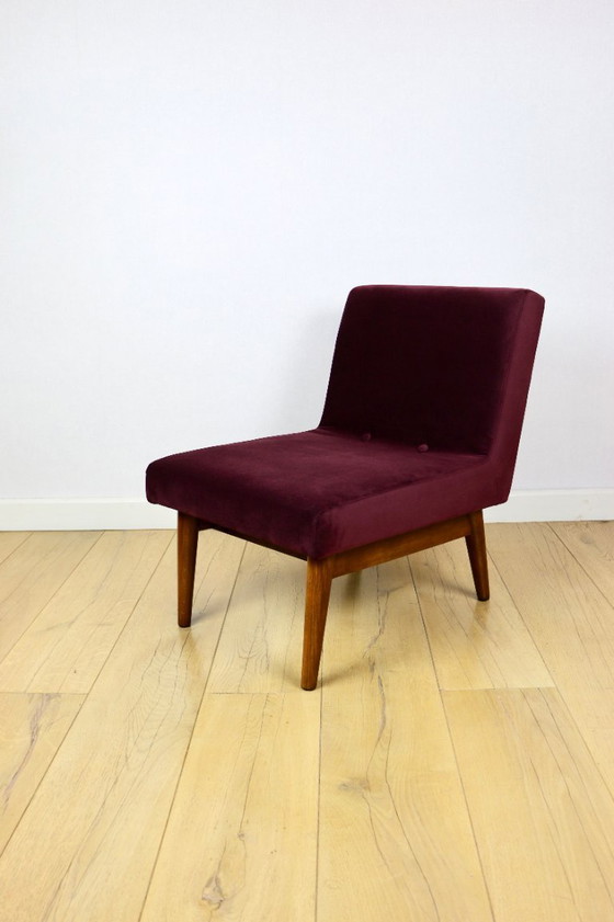 Image 1 of Vintage loft armchair 70s vintage burgundy wine velvet