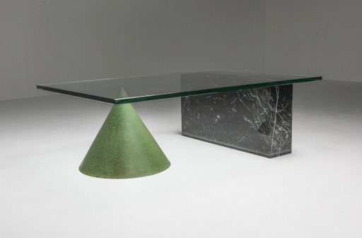 Kono salontafel van Lella en Massimo Vignelli – Glass, Copper