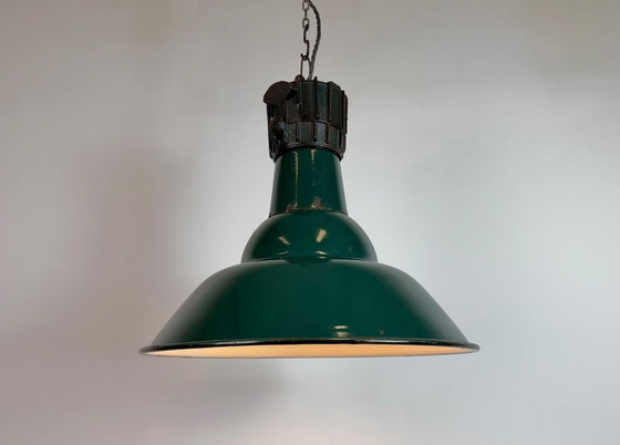 Image 1 of Lámpara colgante industrial francesa de esmalte de petróleo de Sammode, década de 1950.