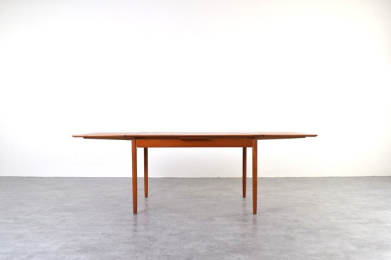 Image 1 of Table de salle à manger extensible en teck danois, style milieu du XXe siècle, années 1960.