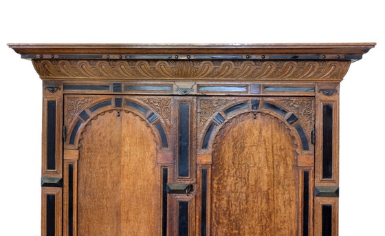 Image 1 of Hollandse 17de eeuwse Toogkast eikenhout