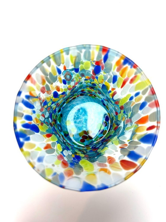 Image 1 of Juego de 6 vasos de vidrio soplado veneciano con efecto Murano Murrine fusionado en vidrio, hechos a mano en Italia.