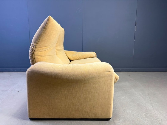 Maralunga Sofa by Vico Magistretti for Cassina – Textile (photo 6 of 10)