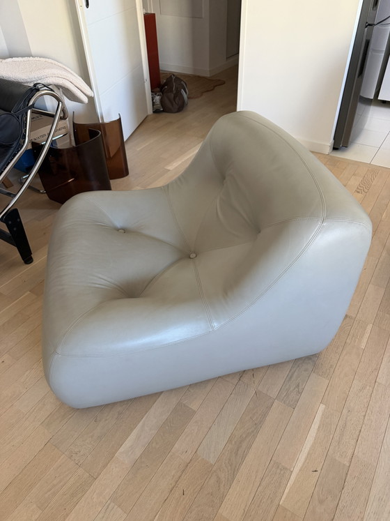 Image 1 of Ligne Roset Kali fauteuil in grijs leer