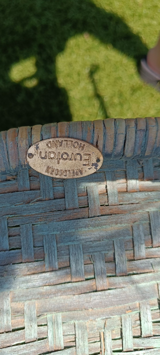 Image 1 of Chaise vintage en fer et osier