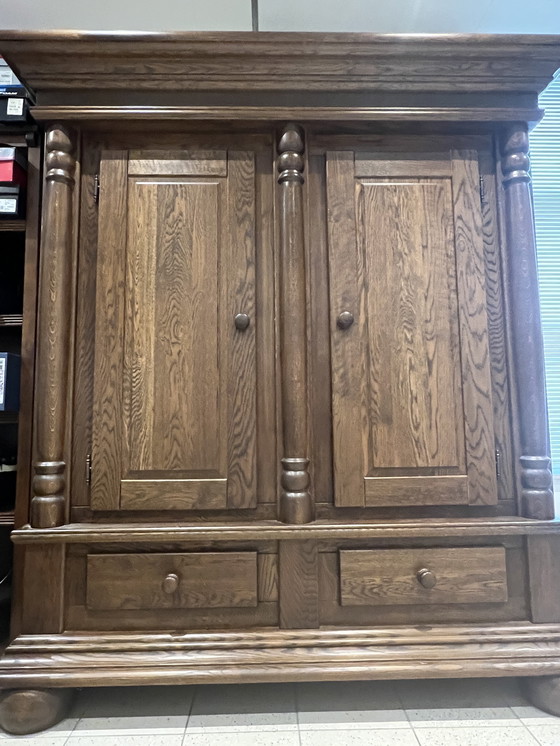 Image 1 of Donker eikenhouten broodkast