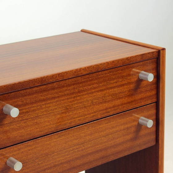 Image 1 of Ensemble de 2 tables de chevet carrées en acajou, Tchécoslovaquie, années 1970