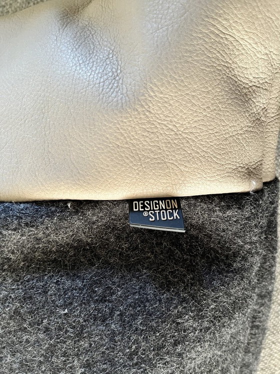 Cuscini da salotto Design On Stock – Leather, Textile (photo 4 of 6)