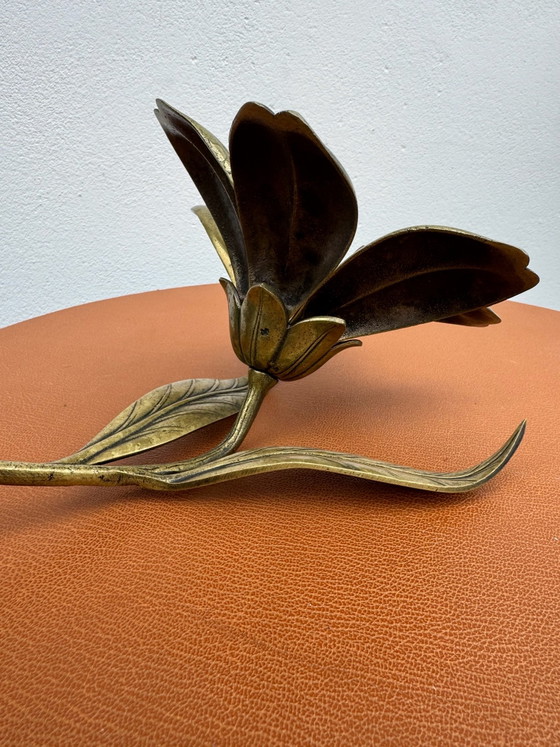 Posacenere a fiore in ottone massiccio anni '60, Oggetti decorativi, Dorato (foto 13 di 15)