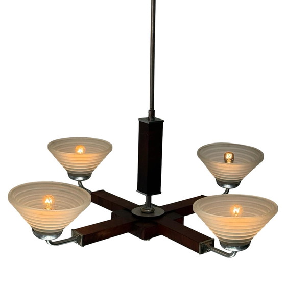 Image 1 of Lampadario Art Déco - Ca. 1930, Cecoslovacchia - Vetro satinato, impiallacciatura in noce e struttura in metallo cromato - 4 lam