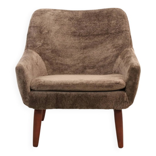 Danish design armchair in brown faux sheepskin – fauteuils, Scandinavian