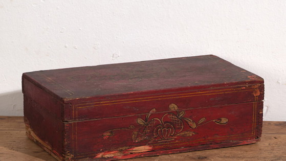 Antique rectangular box with floral motifs (c.1900) #3 – Storage cabinet (photo 3 of 35)