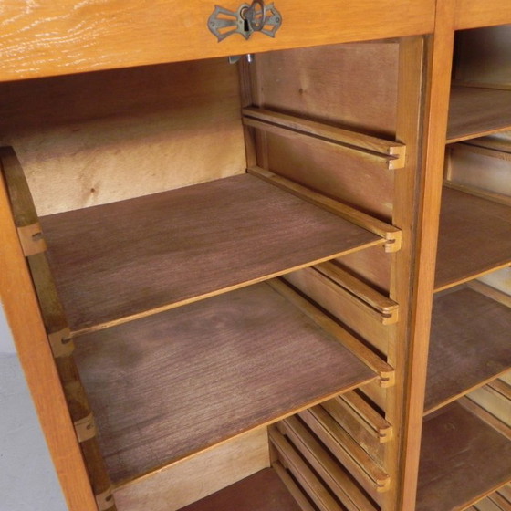 Armario persiana de roble con 2 puertas, 150 cm de alto, años 30, Cómodas, Madera, Marrón (foto 24 de 25)