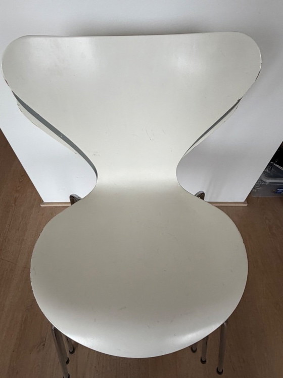 6x Sedie Originali Fritz Hansen Serie 7 (1989), Arne Jacobsen, Sedie da pranzo, Legno, Cromo, Bianco (foto 9 di 12)