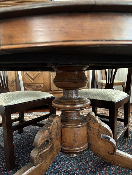 Image 1 of Mesa antigua con 4 sillas