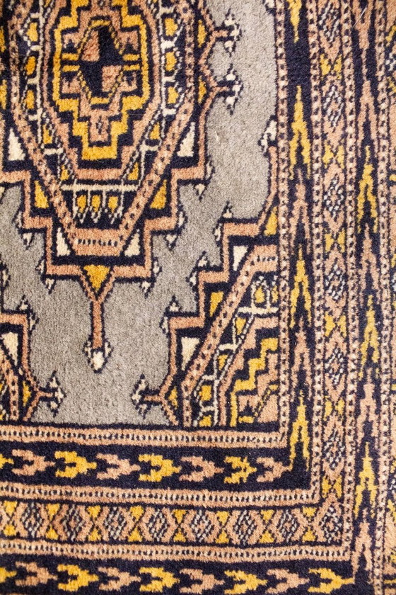 Antique Wool Persian Bokhara Rug with Grey-Brown Pattern – Rugs & carpets (photo 4 of 6)
