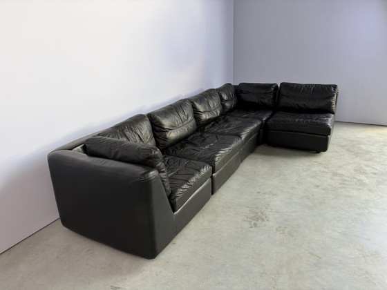 Divano modulare vintage in pelle nera, anni '70 – Divani modulari (photo 8 of 12)