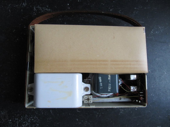 Radio portable Braun T 23 Dieter Rahms – Braun T23, Objets déco, Plastic, Leather (photo 13 of 19)
