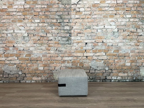 Image 1 of Pouf Grigio