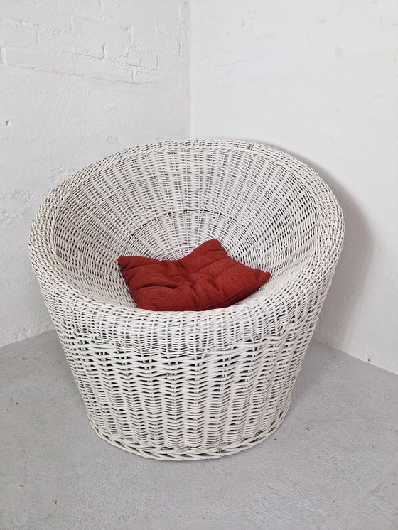 Image 1 of Weißer Rattan-Eimersessel, 1970er Jahre