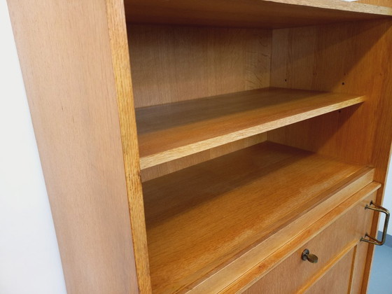 Image 1 of Vintage eikenhouten boekenkast uit de jaren 60 met bijzettafel