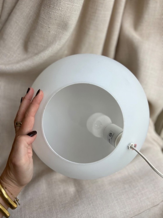 Vintage ILU Design Ball Lamp – White Opal Glass – 80s/90s (XL) – Table lamps (photo 6 of 14)