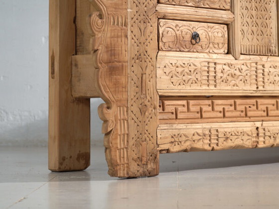 Antique carved sideboard in fir wood – China, circa 1930 – Brass (photo 11 of 40)
