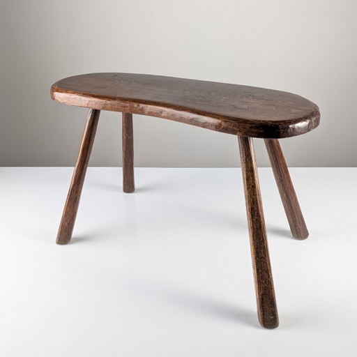Banco rústico de madera tallada a mano con tablero orgánico de forma irregular, década de 1940. – bankjes, Wood