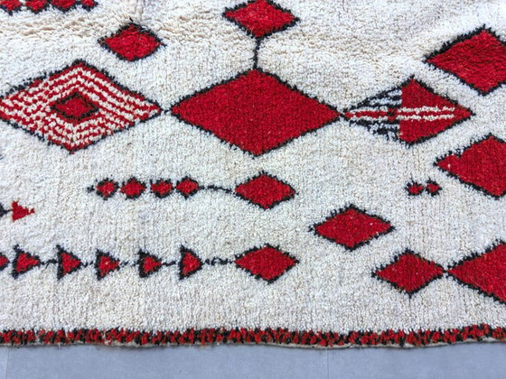 Image 1 of traditional Moroccan carpet 250cmx150cm