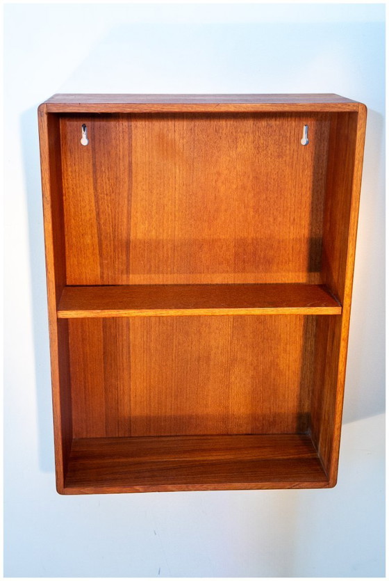 Image 1 of Scandinavische plank van massief teakhout uit de jaren 60.