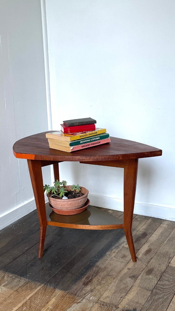 Tripod Coffee Table, 1950s/60s – Plastic, Plexiglass (photo 28 of 34)