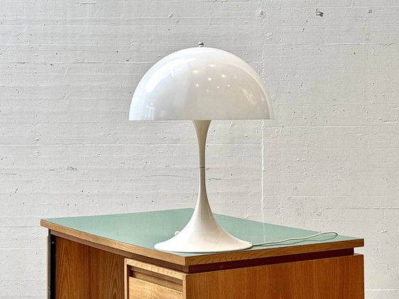 Image 1 of Ensemble de 2 grandes lampes de table Panthella, première série de Verner Panton pour Louis Poulsen, années 1970