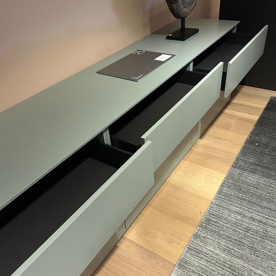 Image 1 of Interstar dressoir