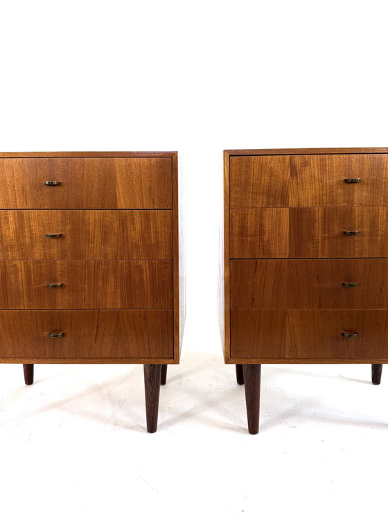 Image 1 of Ensemble de 2 commodes/tables de chevet danoises vintage des années 1960