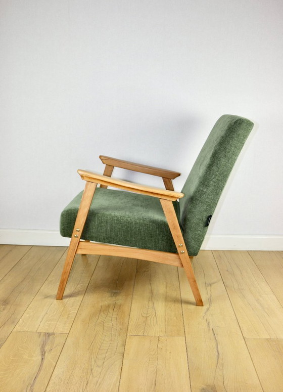Image 1 of Classic armchair green olive structural light wood