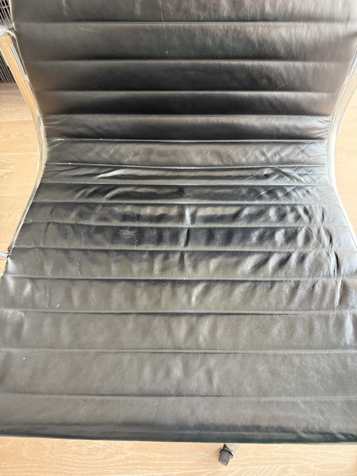 Eames EA335 office chairs