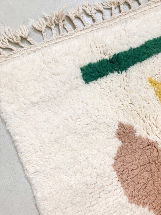 Image 1 of Magnífica alfombra artesanal de 250 cm x 150 cm.