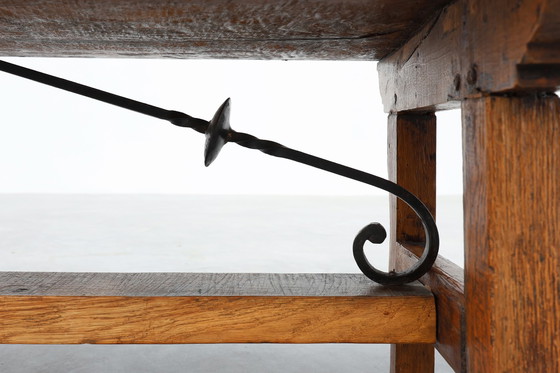 Image 1 of Tavolino brutalista spagnolo del XVII secolo in legno e ferro battuto