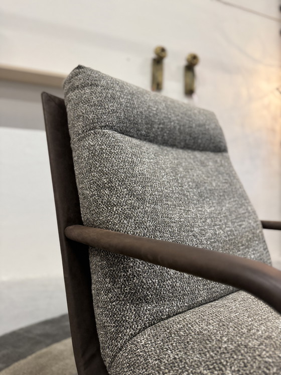 Image 1 of Leolux Kudo Two Fauteuil pivotant State fabric Danza leather