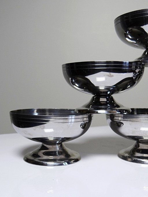 6 Vintage Bistro-style stainless steel dessert bowls on legs