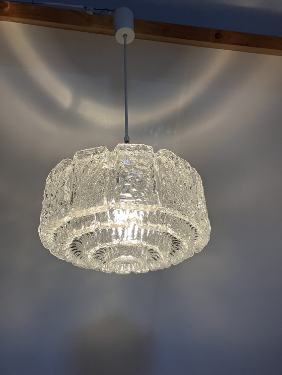 Image 1 of Vintage IJsglas Hanglamp van Glashutte Limburg Duitsland