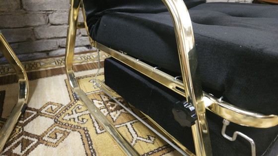 Image 1 of Paire de fauteuils noir système "Morris "1970