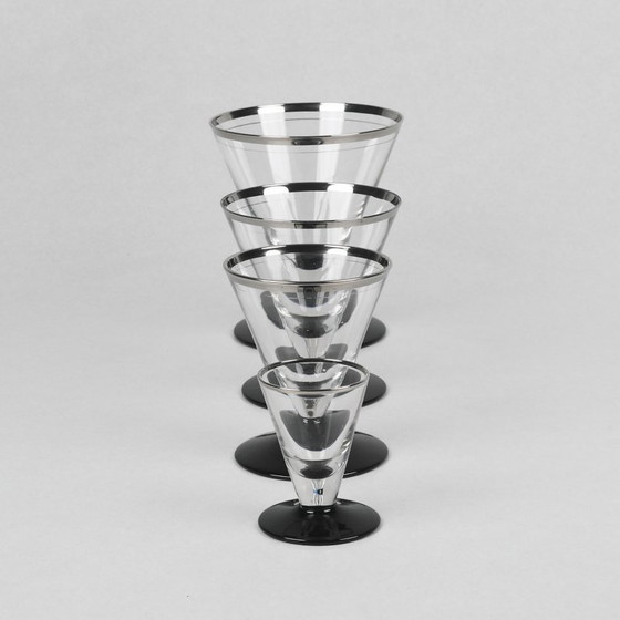 Image 1 of Élégant service de verres Art déco des années 1930, composé de 40 pièces ! Fabriqué en Belgique, V.D. Belgium